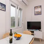 Apartment Alenka Murter