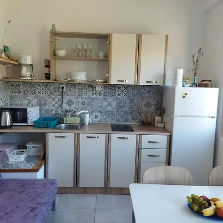 Alenka Apartment Murter