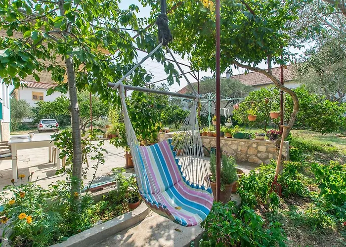 Alenka Apartman Murter