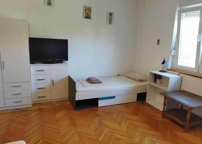 Apartman Alenka *